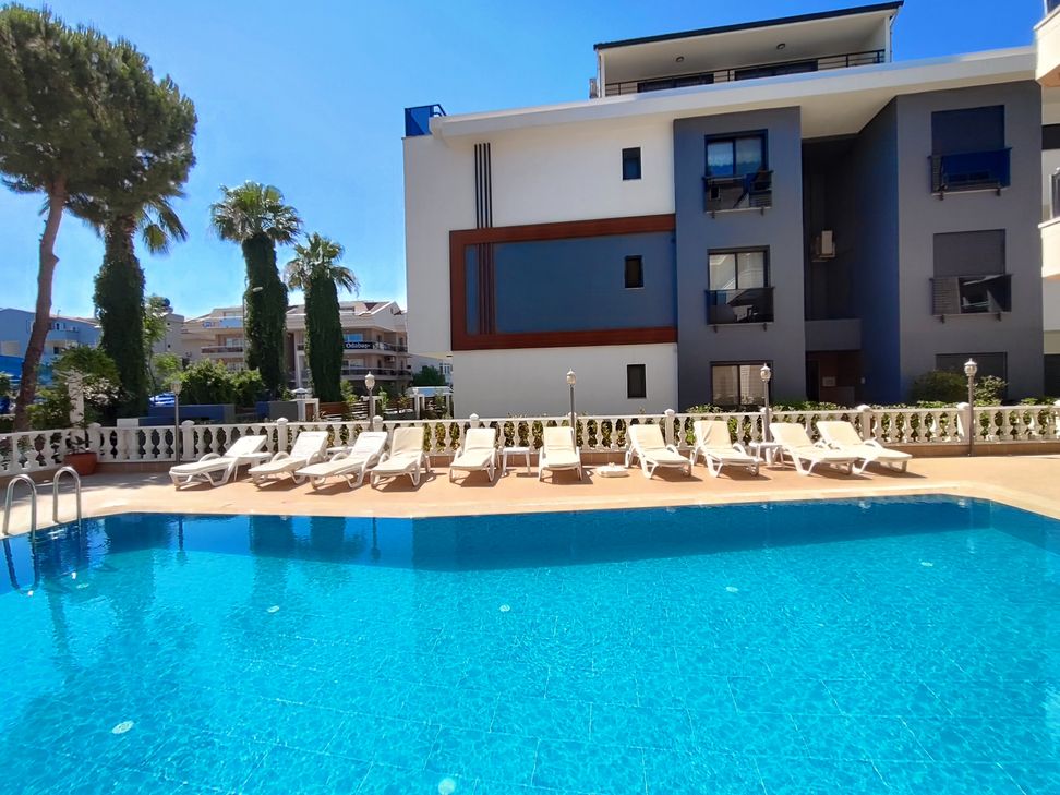 LGS - Kaydıraklı Havuzlu Otel